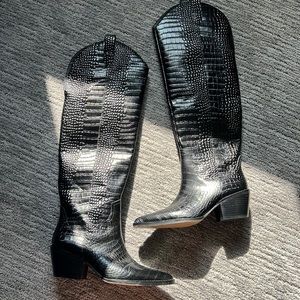 Gianni Bini Colbbiye Boots